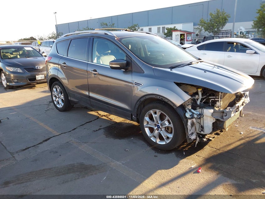 FORD ESCAPE TITANIUM