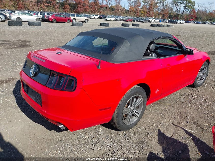 2013 Ford Mustang V6 Premium VIN: 1ZVBP8EM1D5236659 Lot: 43598554