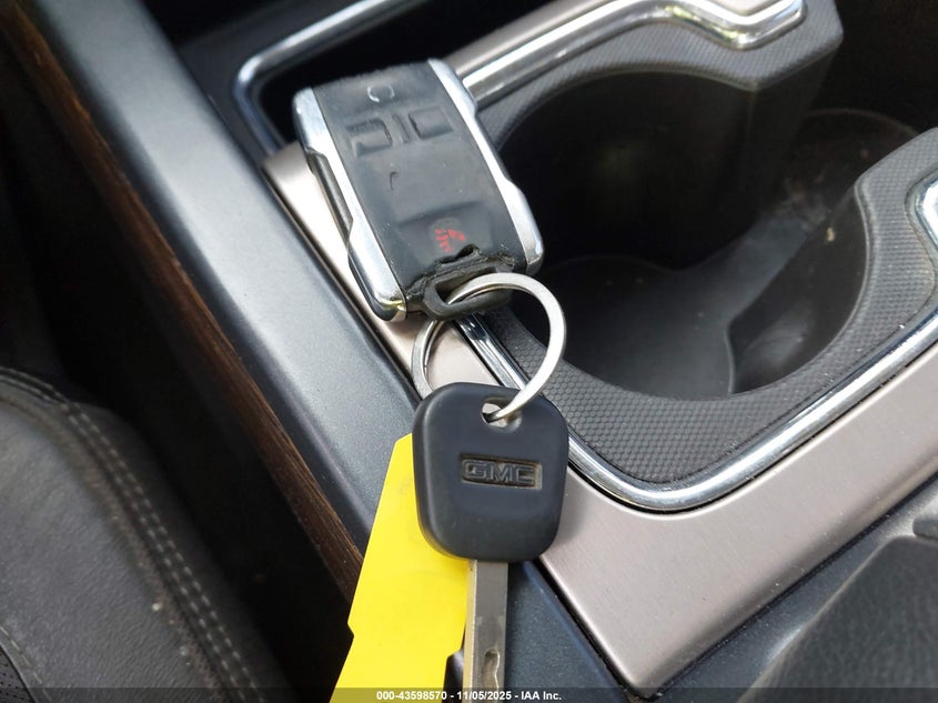 2018 GMC Sierra 2500Hd Denali VIN: 1GT12UEYXJF188612 Lot: 43598570