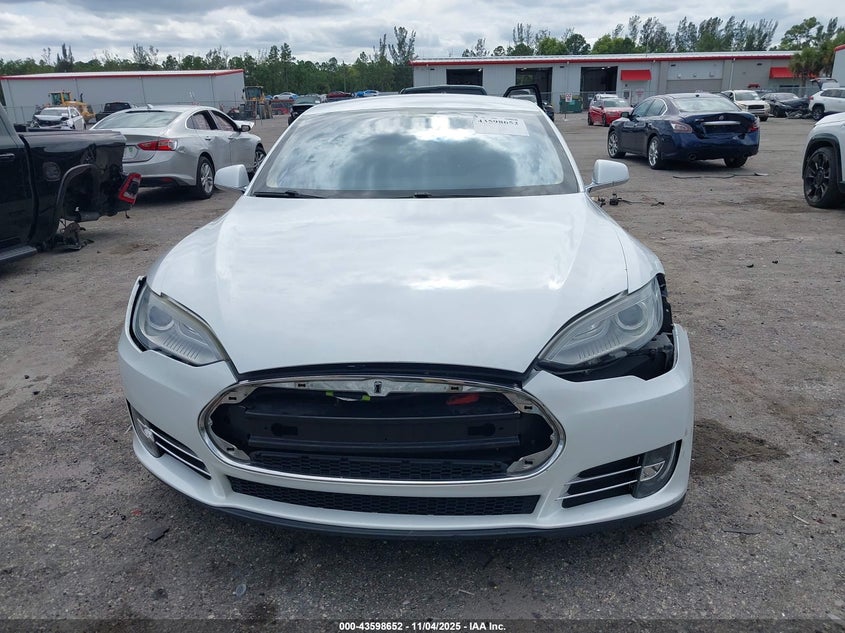 2013 Tesla Model S VIN: 5YJSA1DN3DFP13788 Lot: 43598652