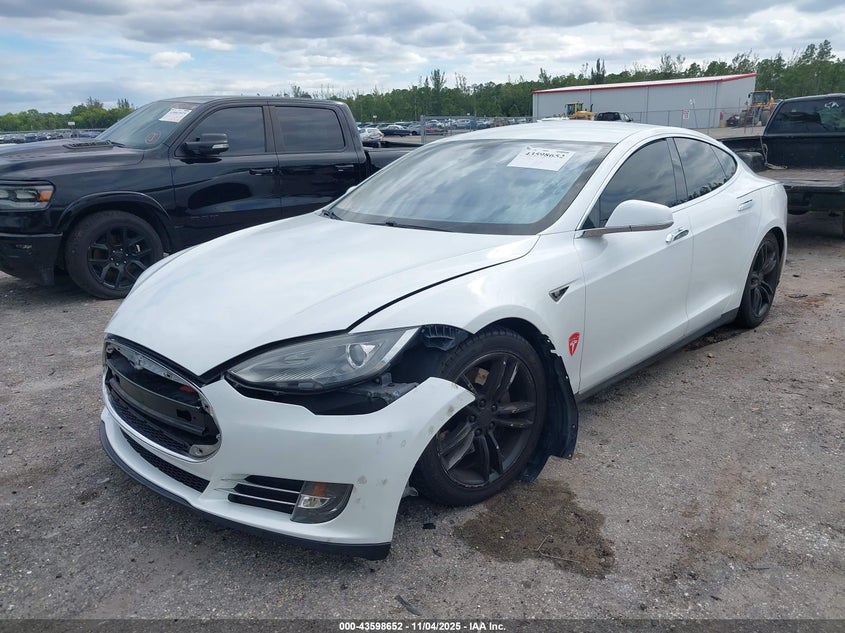 5YJSA1DN3DFP13788 2013 TESLA MODEL S photo no. 2