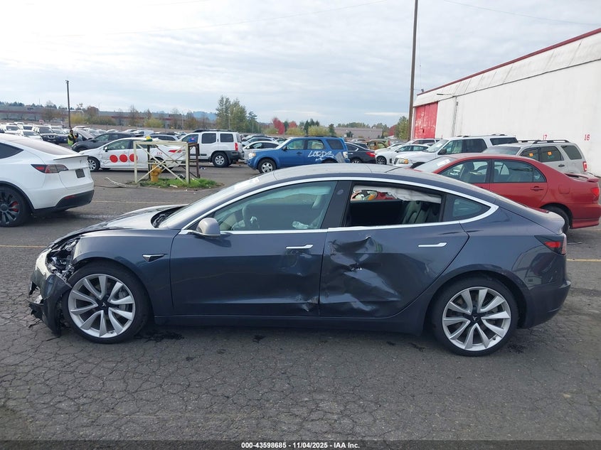 2019 Tesla Model 3 Long Range/Performance VIN: 5YJ3E1EBXKF453481 Lot: 43598685