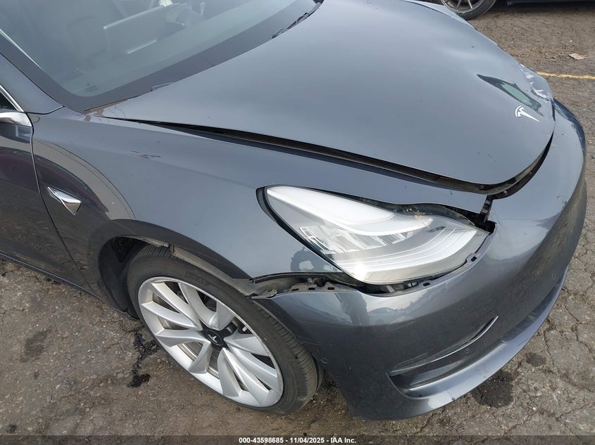 2019 Tesla Model 3 Long Range/Performance VIN: 5YJ3E1EBXKF453481 Lot: 43598685