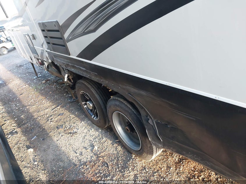 2022 GRAND DESIGN TRAILER(VIN: 573FS3620NAA10121
