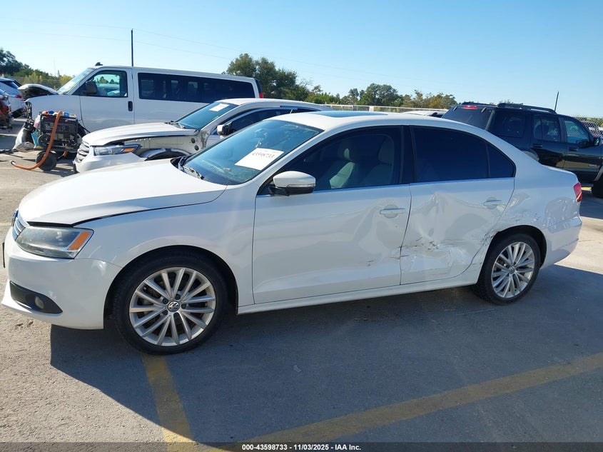 2013 VOLKSWAGEN JETTA 2.0L TDI - 3VWLL7AJ3DM375580