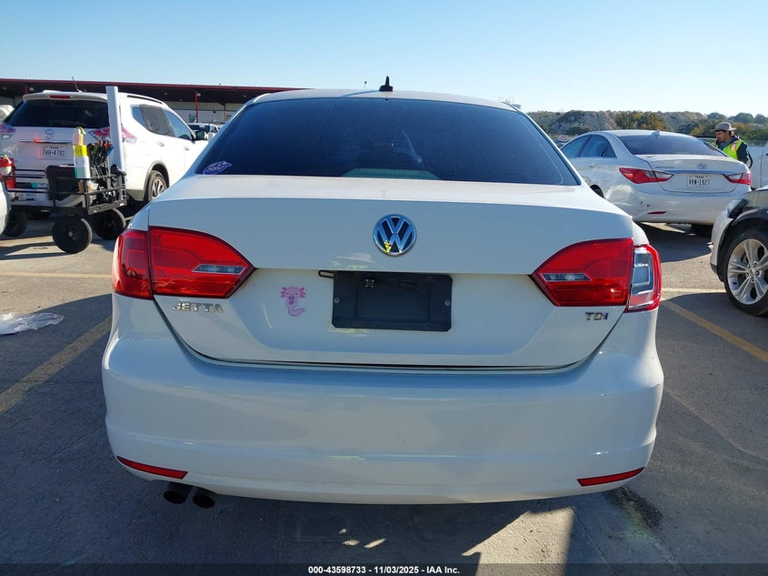 2013 VOLKSWAGEN JETTA 2.0L TDI - 3VWLL7AJ3DM375580