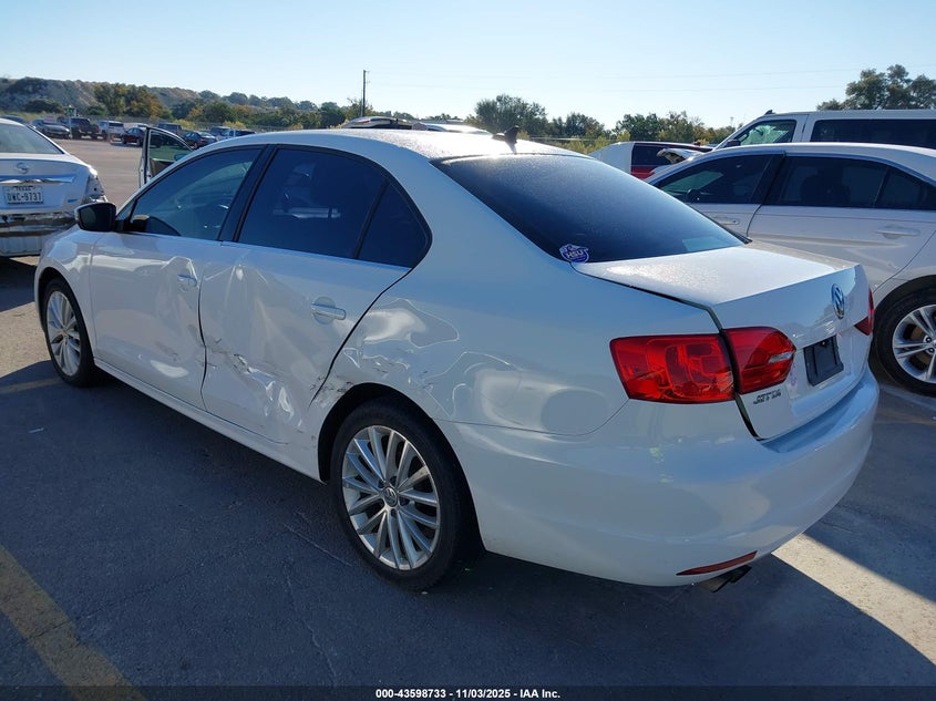 2013 VOLKSWAGEN JETTA 2.0L TDI - 3VWLL7AJ3DM375580