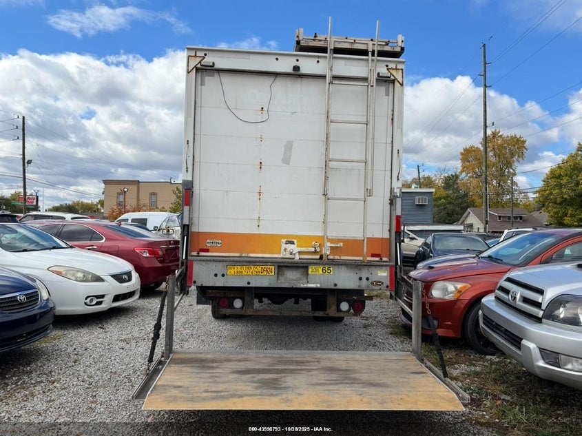 WDPPF4CD2KN040789 2019   photo no. 9
