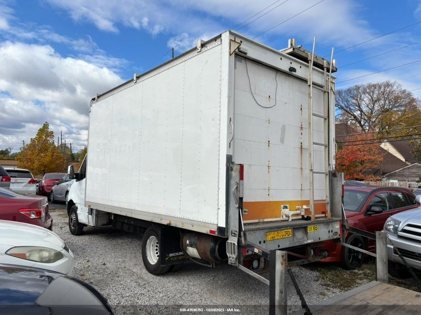 WDPPF4CD2KN040789 2019   photo no. 3