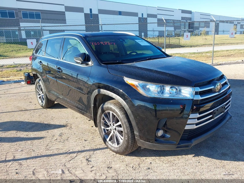TOYOTA HIGHLANDER XLE