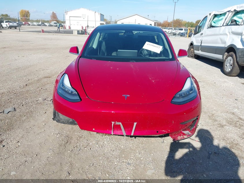 2019 Tesla Model 3 Long Range/Performance VIN: 5YJ3E1EB6KF440520 Lot: 43598922