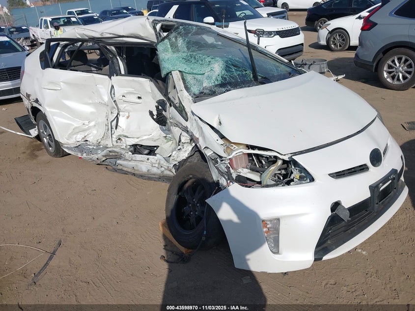 2015 TOYOTA PRIUS TWO - JTDKN3DUXF0430233