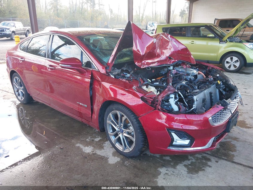 FORD FUSION HYBRID TITANIUM