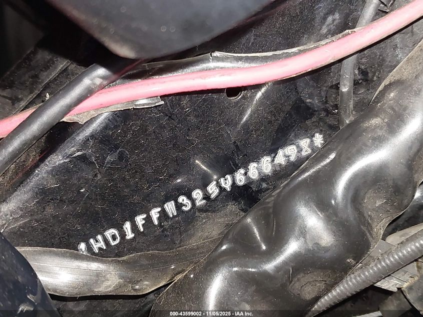 2005 Harley-Davidson Flhtci VIN: 1HD1FFW325Y666498 Lot: 43599002