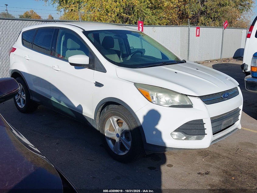 FORD ESCAPE SE