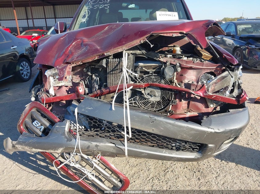 2003 Toyota Sequoia Sr5 V8 VIN: 5TDZT34A93S167767 Lot: 43599024