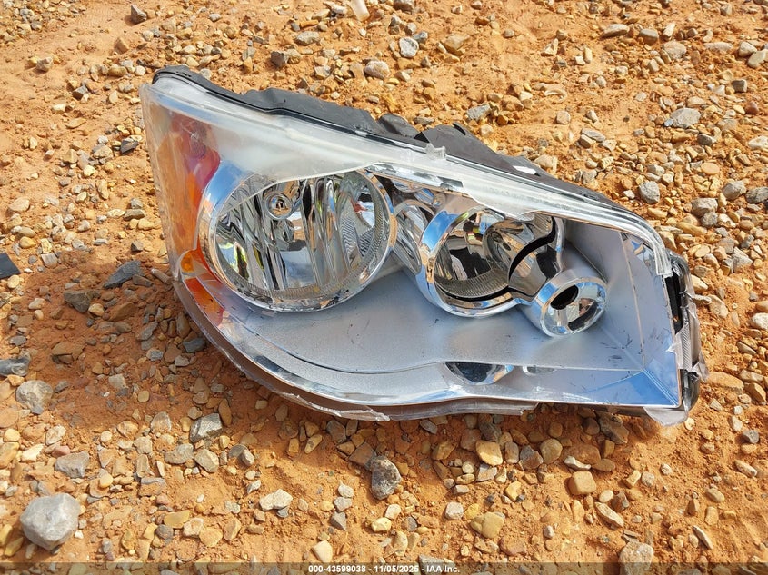 2011 Chrysler Town & Country Touring VIN: 2A4RR5DG7BR783208 Lot: 43599038