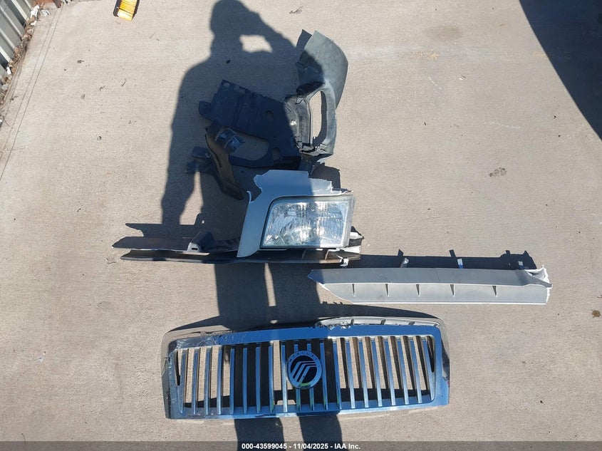 2009 Mercury Grand Marquis Ls (Fleet Only) VIN: 2MEHM75VX9X601014 Lot: 43599045