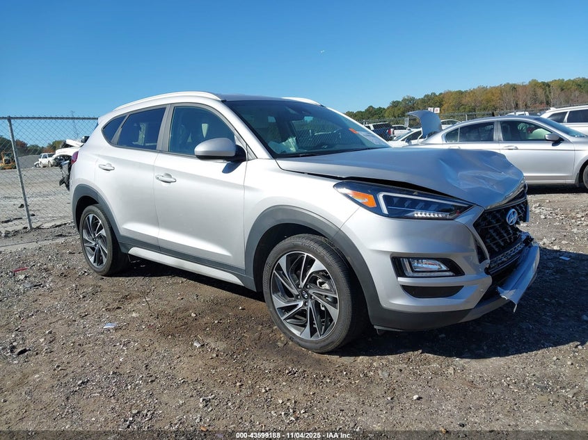HYUNDAI TUCSON SPORT