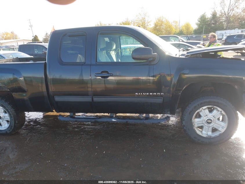 2013 CHEVROLET SILVERADO 1500 LT - 1GCRKSE79DZ114745