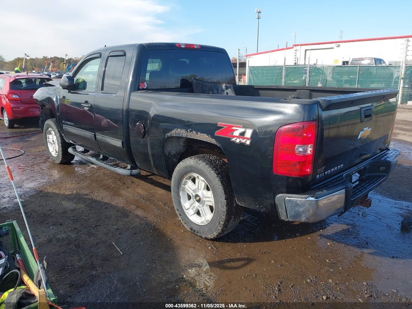 2013 CHEVROLET SILVERADO 1500 LT - 1GCRKSE79DZ114745