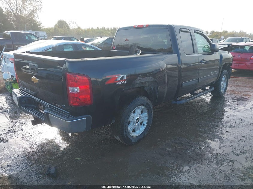 2013 CHEVROLET SILVERADO 1500 LT - 1GCRKSE79DZ114745