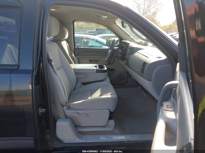 2013 CHEVROLET SILVERADO 1500 LT - 1GCRKSE79DZ114745