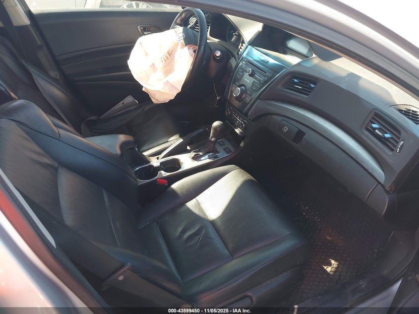 2015 Acura Ilx 2.0L VIN: 19VDE1F59FE007713 Lot: 43599450