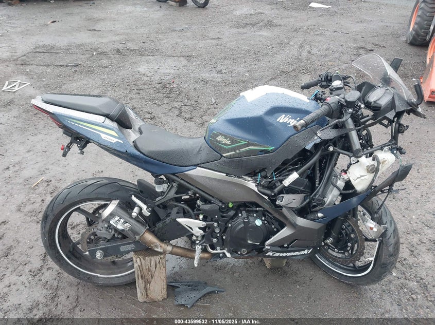 2022 Kawasaki Ex400 VIN: JKAEXKG19NDAH6188 Lot: 43599532