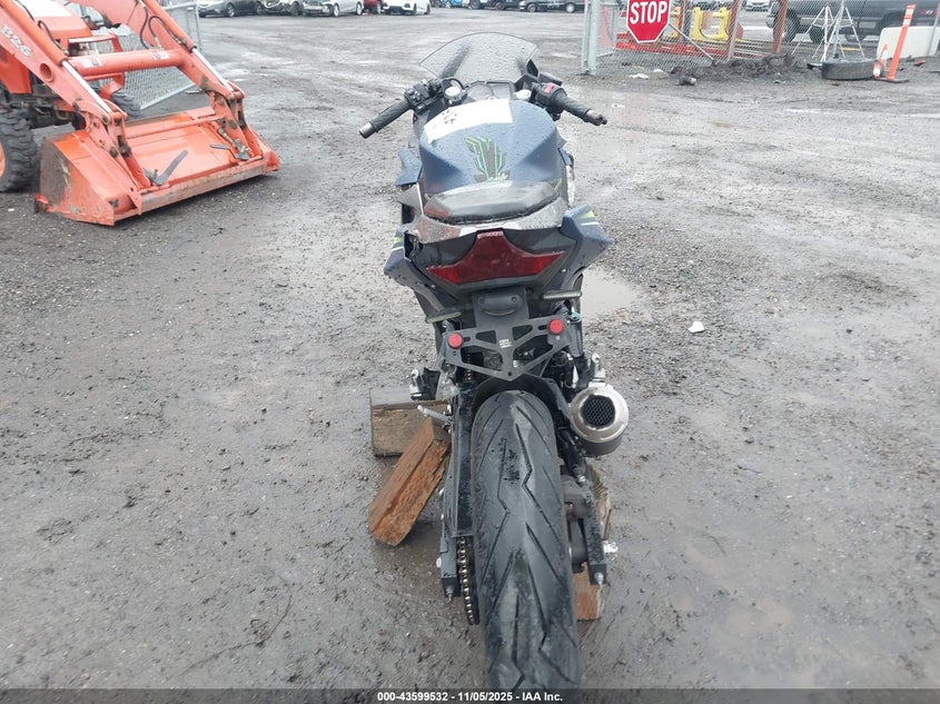 2022 Kawasaki Ex400 VIN: JKAEXKG19NDAH6188 Lot: 43599532