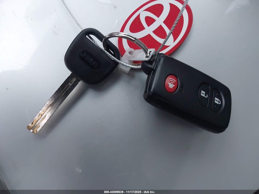 2010 Toyota Rav4 Limited V6 VIN: JTMDK4DV7A5089627 Lot: 43599539