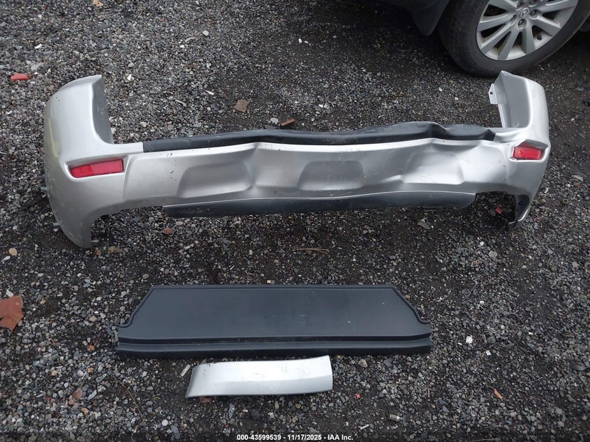 2010 Toyota Rav4 Limited V6 VIN: JTMDK4DV7A5089627 Lot: 43599539