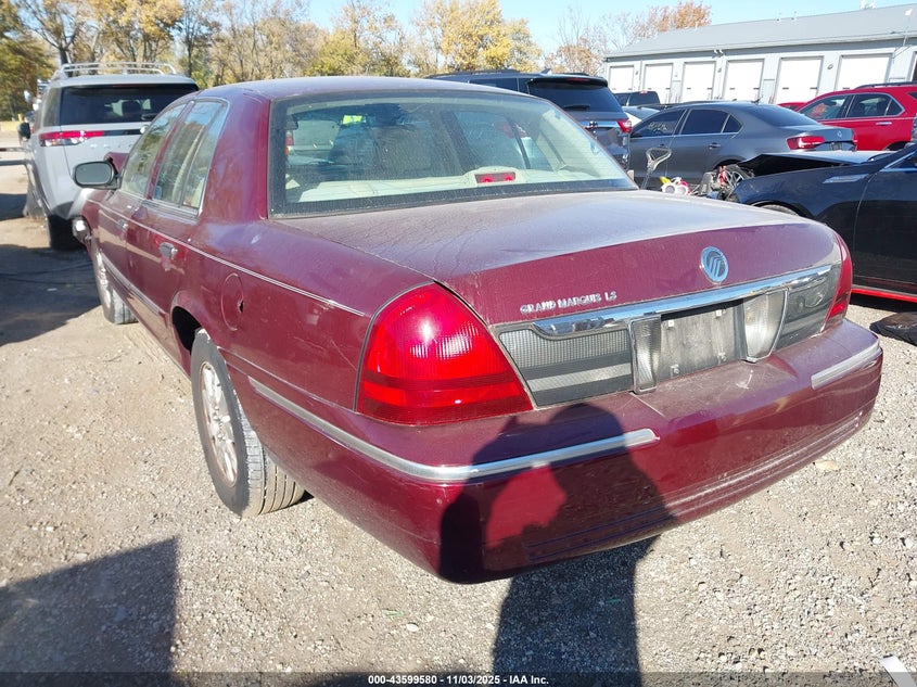 2MEHM75V77X631715 2007 MERCURY GRAND MARQUIS photo no. 3