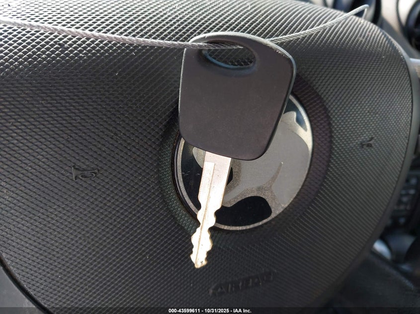 2001 Mercury Cougar V6/V6 S VIN: 1ZWFT61L715611637 Lot: 43599611