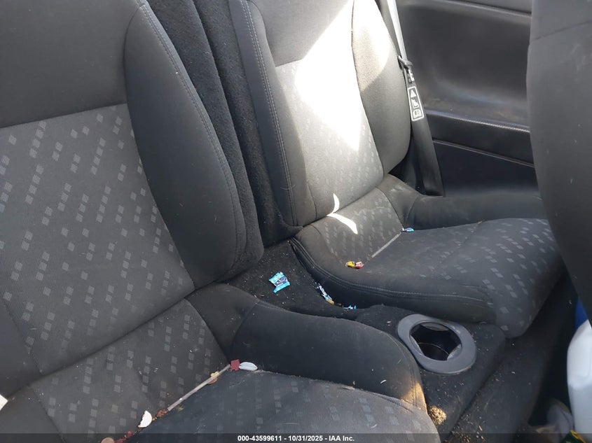 2001 Mercury Cougar V6/V6 S VIN: 1ZWFT61L715611637 Lot: 43599611