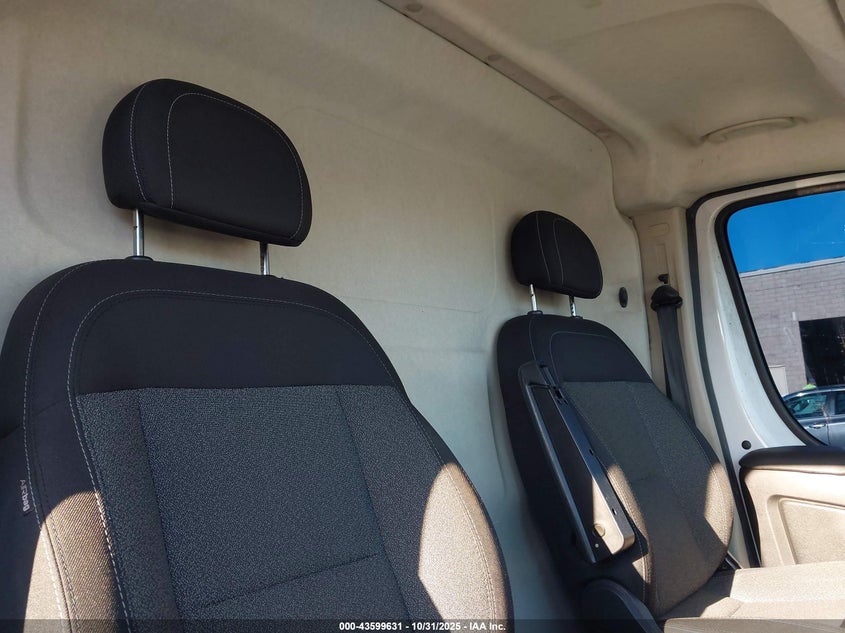 2021 Ram Promaster 1500 High Roof 136 Wb VIN: 3C6LRVBG8ME584405 Lot: 43599631