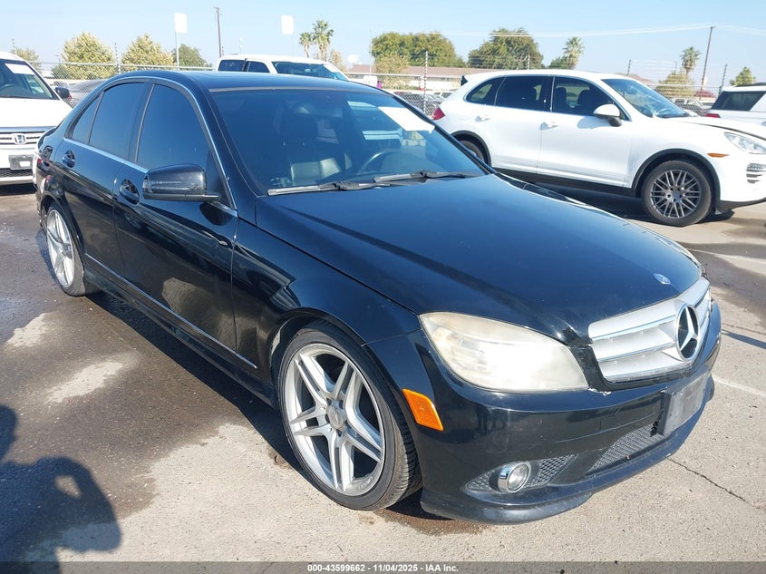 MERCEDES-BENZ C-CLASS LUXURY/SPORT