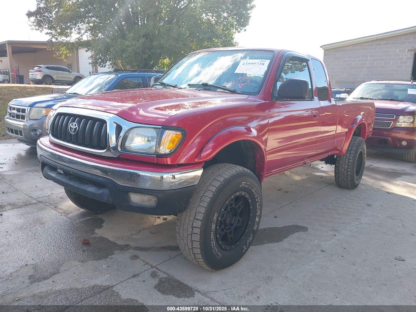 5TEWN72N32Z008822 2002 TOYOTA TACOMA photo no. 2