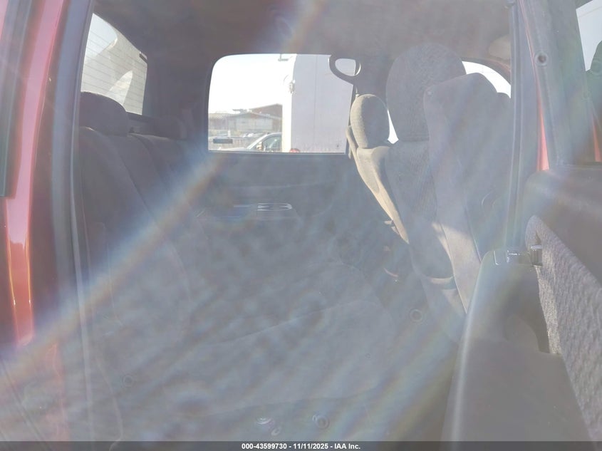 2002 Chevrolet Avalanche 1500 VIN: 3GNEK13T42G186529 Lot: 43599730