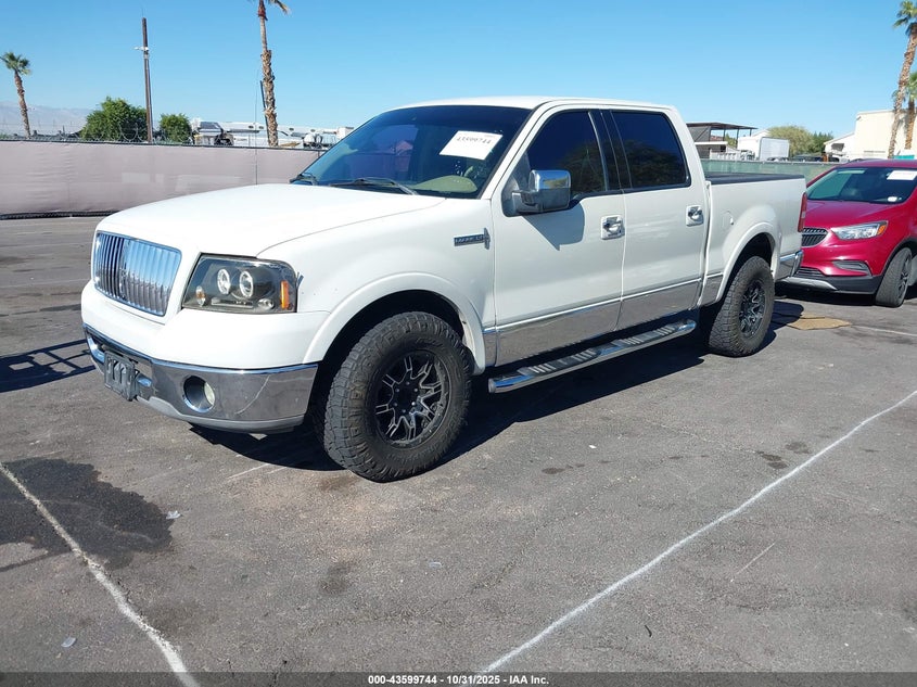 5LTPW18596FJ22992 2006 LINCOLN MARK LT photo no. 2