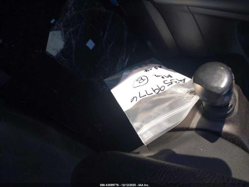 2017 Toyota Corolla Le VIN: 5YFBURHE4HP608414 Lot: 43599776