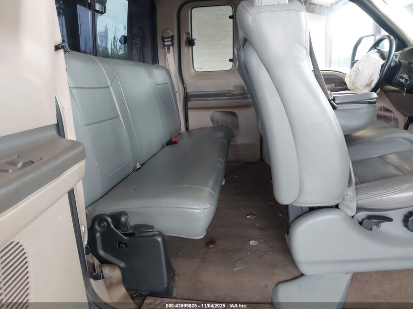 2000 Ford F-350 Lariat/Xl/Xlt VIN: 1FTSX31F3YEE32654 Lot: 43599825