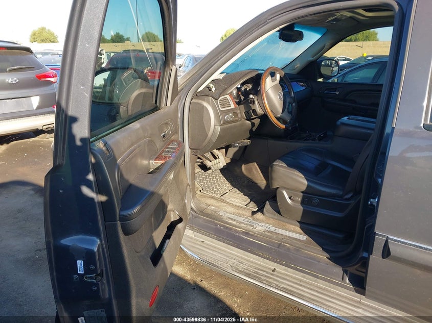 1GKFK63878J245428 2008 GMC YUKON photo no. 5