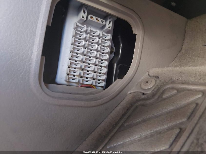 2005 Kia Sorento Ex/Lx VIN: KNDJD733855382845 Lot: 43599853