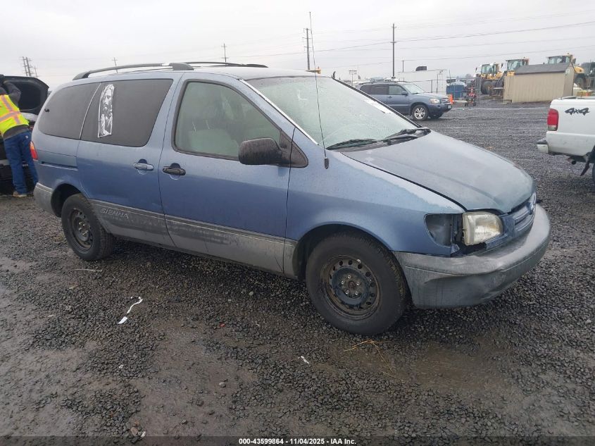 1999 Toyota Sienna Le