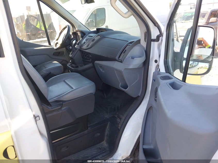 2018 FORD TRANSIT-250 1FTYR1CM7JKA52048