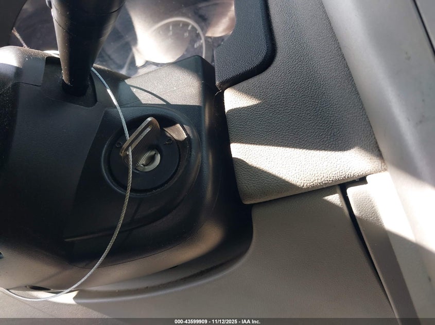 2005 Chevrolet Equinox Lt VIN: 2CNDL63F656014006 Lot: 43599909