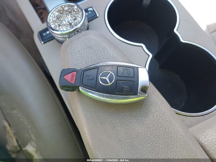 2013 MERCEDES-BENZ C 250 SPORT - WDDGF4HB6DR270836