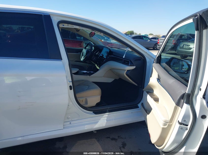 4T1C11AK5MU436868 2021 TOYOTA CAMRY photo no. 5