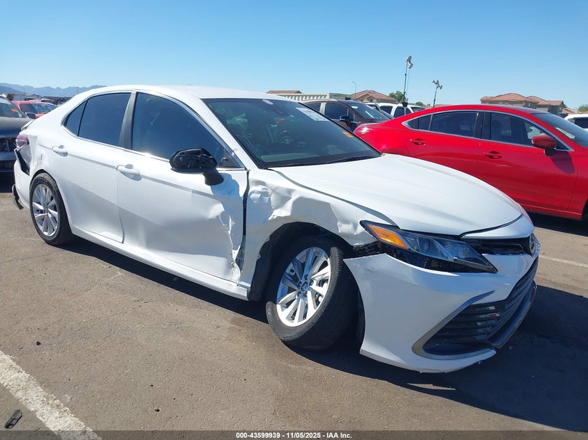 4T1C11AK5MU436868 2021 TOYOTA CAMRY photo no. 6